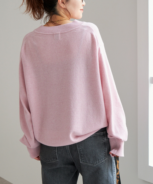 Spick & Span（スピックアンドスパン）の「《WEB限定カラー有り》カシミヤ混Vネックプルオーバー（ニット/セーター・レディース・モカ/ネイビー/ピンク系その他/グレー・FREE）」の12枚目の写真