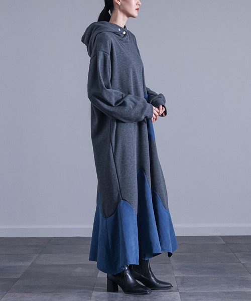 kOhAKU（コハク）の「『異素材切替裏シャギーワンピース』（ワンピース・レディース・チャコールグレー/ブラック・FREE）」の6枚目の写真