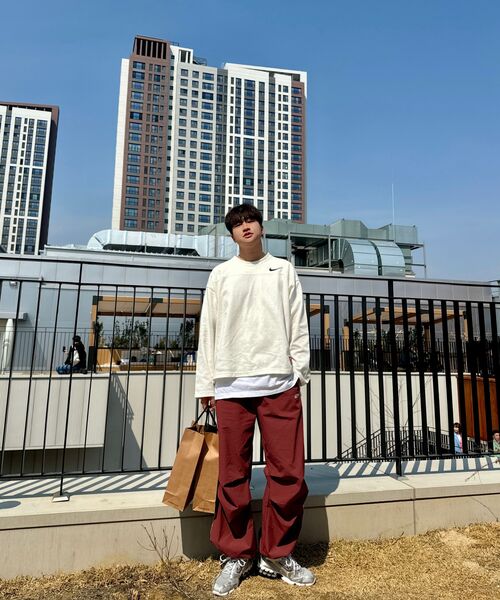 F.ILLUMINATE(フィルミネイト)の「ナイロンツーピンタックテーピングパンツ-ワイン(スウェットパンツ・レディース・その他・X-SMALL/SMALL/MEDIUM/LARGE)」の20枚目の写真