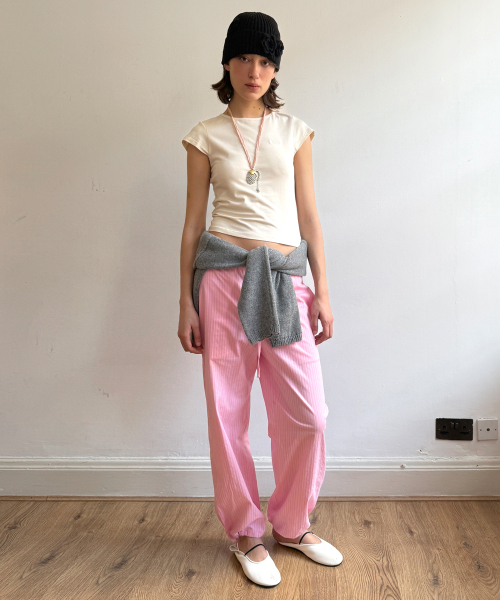SINOON(シヌーン)の「Logo Cap Sleeve T-shirt (Light Beige)(Tシャツ/カットソー・レディース・オートミール・SMALL/MEDIUM)」の7枚目の写真