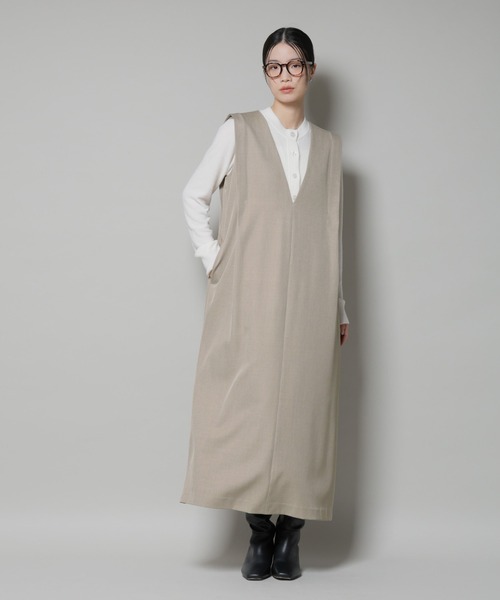 NANO universe（ナノユニバース）の「ショルダータックVネックワンピース（ワンピース・レディース・グリーン/ベージュ/チャコール・FREE）」の12枚目の写真