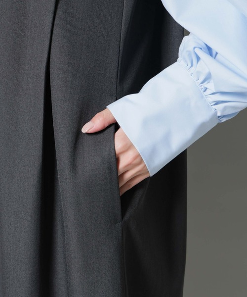 NANO universe（ナノユニバース）の「ショルダータックVネックワンピース（ワンピース・レディース・グリーン/ベージュ/チャコール・FREE）」の13枚目の写真