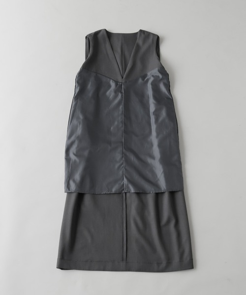 NANO universe（ナノユニバース）の「ショルダータックVネックワンピース（ワンピース・レディース・グリーン/ベージュ/チャコール・FREE）」の15枚目の写真