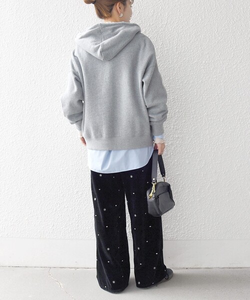 SHIPS any(シップス エニィ)の「SHIPS any:〈手洗い可能〉ポリエステル ベロア 刺繍 ストレート ワイド パンツ(その他パンツ・レディース・ブラック/ブラウン・ONE SIZE)」の4枚目の写真