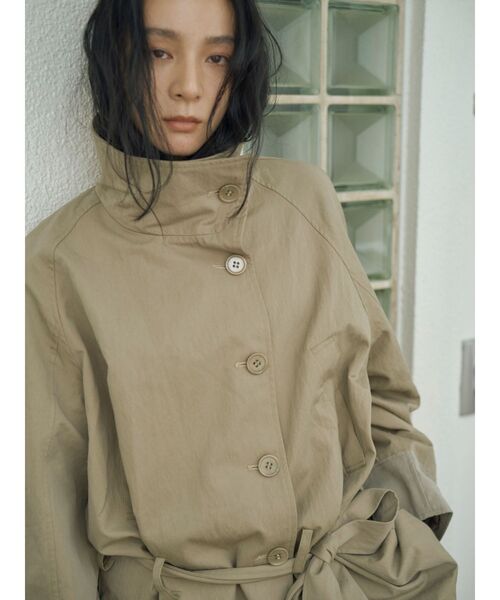 Ungrid（アングリッド）の「スタンドカラーミドル丈トレンチコート（トレンチコート・レディース・チャコールグレー/カーキ・FREE）」の3枚目の写真