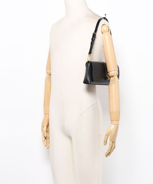STELLA McCARTNEY（ステラマッカートニー）の「Ryder Pochette Shoulder Bag / ライダー ポシェット ショルダーバッグ（ショルダーバッグ・レディース・ブラック・ONE SIZE）」の5枚目の写真