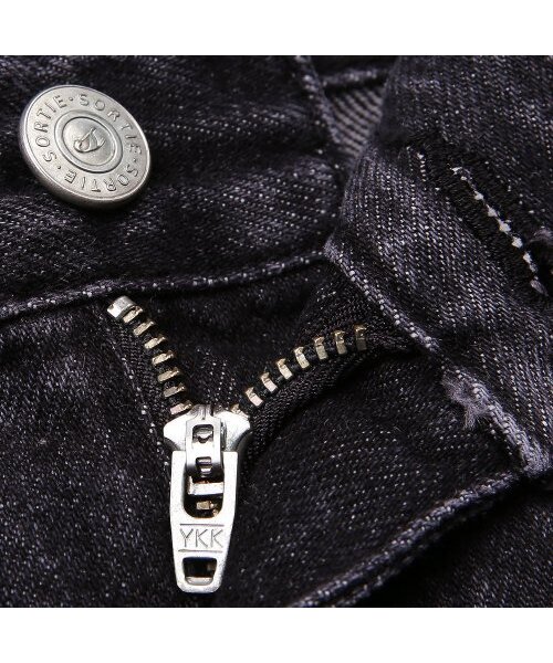 sortie(ソルティ)の「Cone denim One Pleats Trousers (Black)(デニムパンツ・メンズ・その他・SMALL/MEDIUM/LARGE)」の4枚目の写真