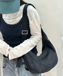 NuNuNa（ヌヌナ）の「【NuNuNa】ナイロンタッチラウンドショルダーバッグ（ショルダーバッグ）」