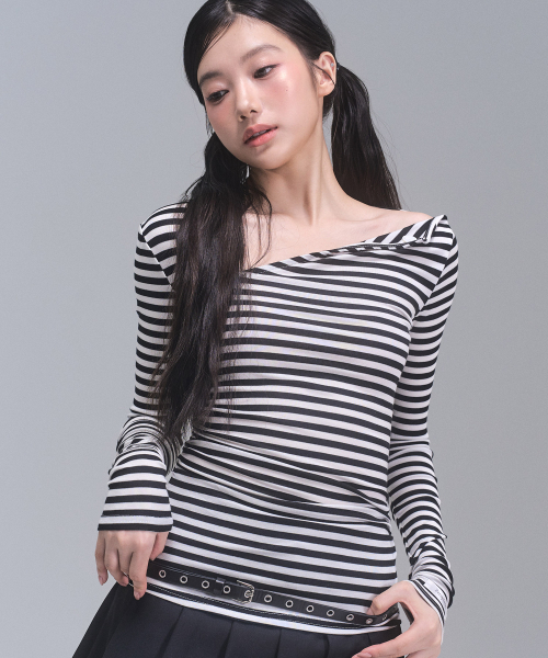 ZEROPLANET（ゼロプラネット）の「クロエ アンバランススリーブトップ [ホワイトストライプ]（Tシャツ/カットソー・レディース・ホワイト・SMALL/MEDIUM）」の5枚目の写真