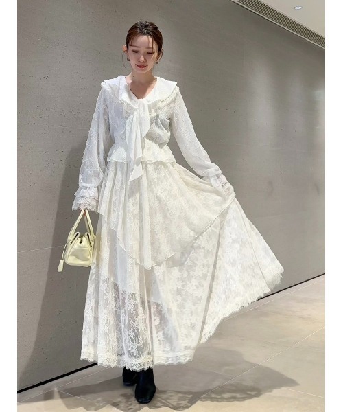 SNIDEL（スナイデル）の「Sustainableバリエーションティアードスカート（スカート・レディース・シルバー/アイボリー/ホワイト・0/1）」の2枚目の写真