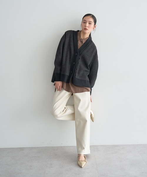 YECCA VECCA（イェッカヴェッカ）の「ニット切替メルトンVネックカーディガン（カーディガン/ボレロ・レディース・ブラウン/チャコールグレー/グレー・FREE）」の21枚目の写真