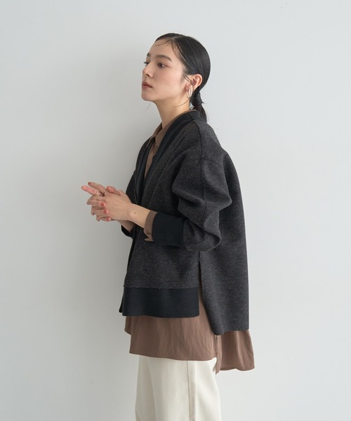 YECCA VECCA（イェッカヴェッカ）の「ニット切替メルトンVネックカーディガン（カーディガン/ボレロ・レディース・ブラウン/チャコールグレー/グレー・FREE）」の18枚目の写真
