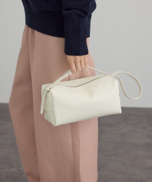 SALON adam et rope'（サロン アダム エ ロペ）の「【W S（ドゥーブル）】ゴートレザーショルダーバッグ（ショルダーバッグ・レディース・ベージュ系その他/ブラック/オフホワイト・FREE）」の10枚目の写真