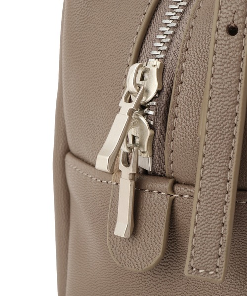 SALON adam et rope'（サロン アダム エ ロペ）の「【W S（ドゥーブル）】ゴートレザーショルダーバッグ（ショルダーバッグ・レディース・ベージュ系その他/ブラック/オフホワイト・FREE）」の21枚目の写真