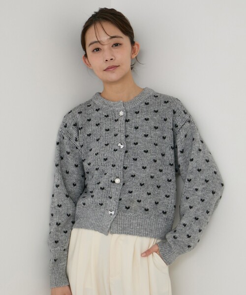 Jayro(ジャイロ)の「ドット柄カーディガン(ニット/セーター・レディース・サックスブルー/ベージュ/ライトグレー・M)」の15枚目の写真