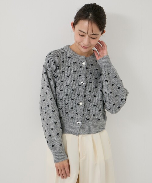 Jayro(ジャイロ)の「ドット柄カーディガン(ニット/セーター・レディース・サックスブルー/ベージュ/ライトグレー・M)」の16枚目の写真