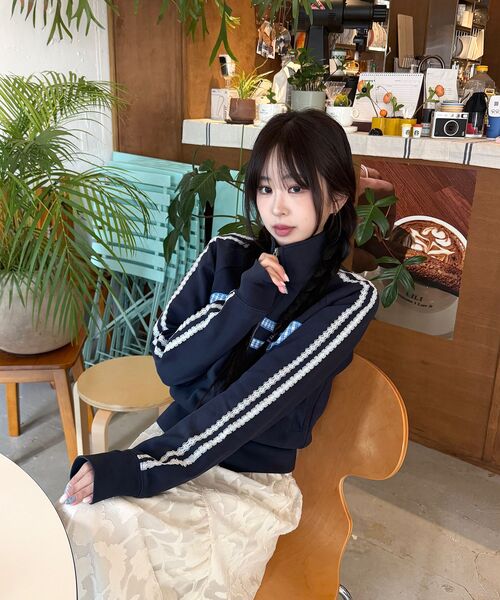 FDR(エフディーアール)の「Vintage Check Applique Track Zip-Up Navy(ナイロンジャケット・レディース・ネイビー・FREE)」の20枚目の写真
