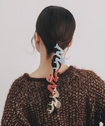 COHINA（コヒナ）の「【YUNA SANTA】ドローイングヘアクリップ 【低身長・小柄女性】（バレッタ/ヘアクリップ）」