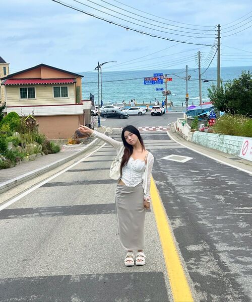 PLEASENOFOLLOW(プリーズノーフォロー)の「Moss Eyelet Shirring Long Skirt (Ash Charcoal)(スカート・レディース・その他・SMALL/MEDIUM)」の21枚目の写真