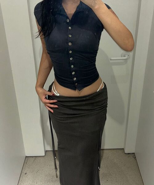 PLEASENOFOLLOW(プリーズノーフォロー)の「Moss Eyelet Shirring Long Skirt (Ash Charcoal)(スカート・レディース・その他・SMALL/MEDIUM)」の13枚目の写真