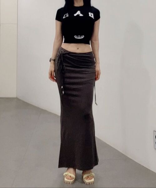 PLEASENOFOLLOW(プリーズノーフォロー)の「Moss Eyelet Shirring Long Skirt (Ash Charcoal)(スカート・レディース・その他・SMALL/MEDIUM)」の9枚目の写真