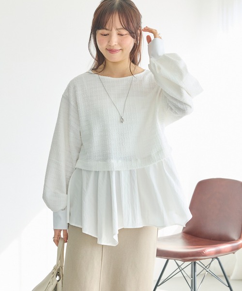 LAVEANGE(ラビアンジェ)の「【洗える】カットツイード異素材プルオーバー│大人フェミニン/ペプラム/着痩せ/オフィスカジュアル/きれいめ/体型カバー(Tシャツ/カットソー・レディース・オフホワイト/ブラック・LL/3L/M/4L/5L)」の2枚目の写真