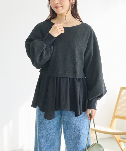 LAVEANGE(ラビアンジェ)の「【洗える】カットツイード異素材プルオーバー│大人フェミニン/ペプラム/着痩せ/オフィスカジュアル/きれいめ/体型カバー(Tシャツ/カットソー・レディース・オフホワイト/ブラック・LL/3L/M/4L/5L)」の1枚目の写真
