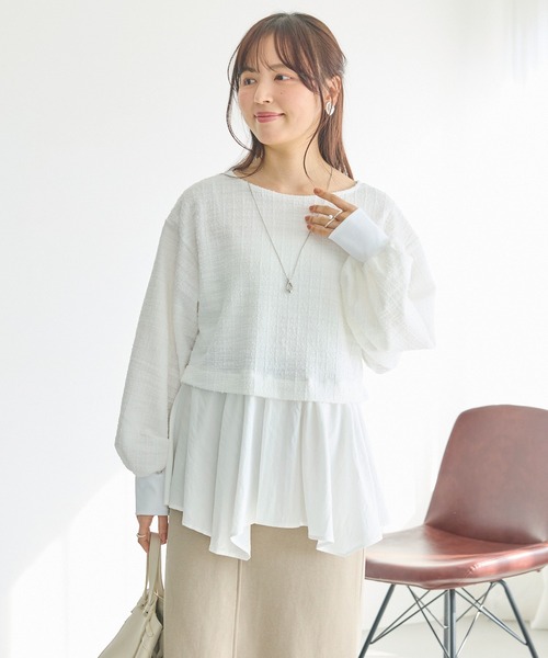LAVEANGE(ラビアンジェ)の「【洗える】カットツイード異素材プルオーバー│大人フェミニン/ペプラム/着痩せ/オフィスカジュアル/きれいめ/体型カバー(Tシャツ/カットソー・レディース・オフホワイト/ブラック・LL/3L/M/4L/5L)」の3枚目の写真