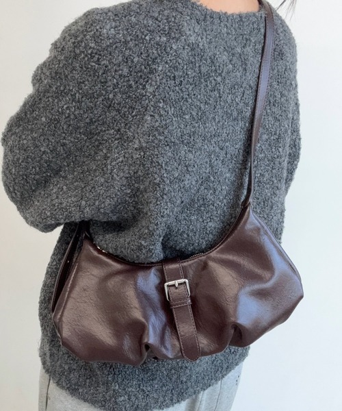 AUREN(オーレン)の「【ユニセックス】バックルショルダーバッグ(ショルダーバッグ・メンズ・ブラック/レッド/ブラウン/ホワイト・FREE)」の3枚目の写真