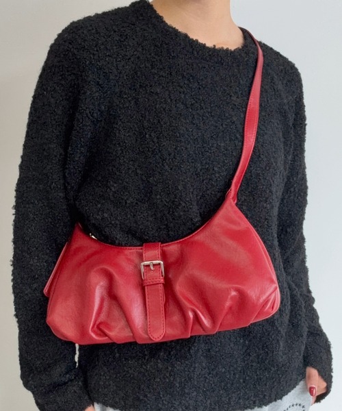 AUREN(オーレン)の「【ユニセックス】バックルショルダーバッグ(ショルダーバッグ・メンズ・ブラック/レッド/ブラウン/ホワイト・FREE)」の4枚目の写真