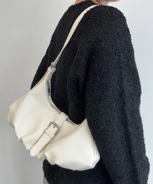 AUREN(オーレン)の「【ユニセックス】バックルショルダーバッグ(ショルダーバッグ・メンズ・ブラック/レッド/ブラウン/ホワイト・FREE)」の7枚目の写真