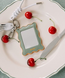 Beau're（ヴュレ）の「BEAURE ミラー フレーム レザー チャーム（キーホルダー）」