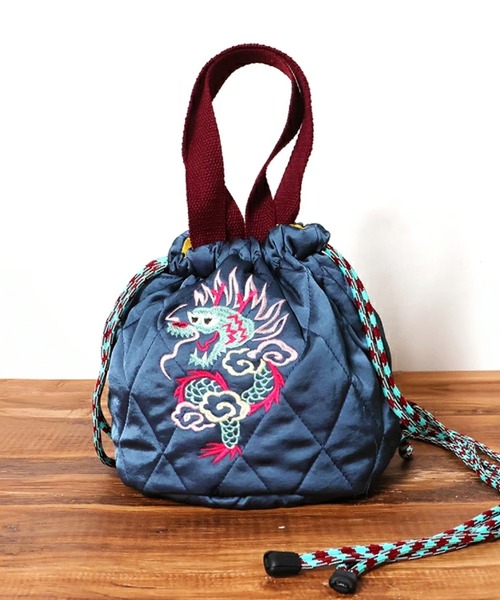 HOUSTON(ヒューストン)の「HOUSTON woman ヒューストン ウーマン CAT ALASKA EMB QUILTING EFECT BAG 猫 ネコ 龍 アラスカ 動物 刺繍 キルティング エフェクトバッグ 巾着バッグ(ショルダーバッグ・レディース・ラベンダー/ピンク/レッド/オリーブ/イエロー/ネイビー・FREE)」の16枚目の写真