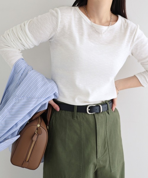 andme(アンドミー)の「袖ギャザーシアートップス(Tシャツ/カットソー・レディース・ブラウン/オフホワイト/ブラック・M)」の1枚目の写真