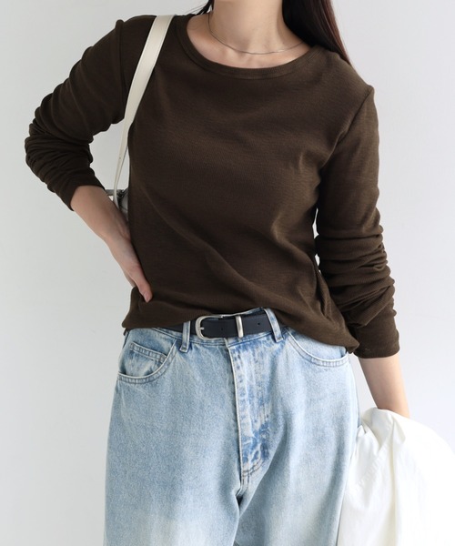 andme(アンドミー)の「袖ギャザーシアートップス(Tシャツ/カットソー・レディース・ブラウン/オフホワイト/ブラック・M)」の13枚目の写真