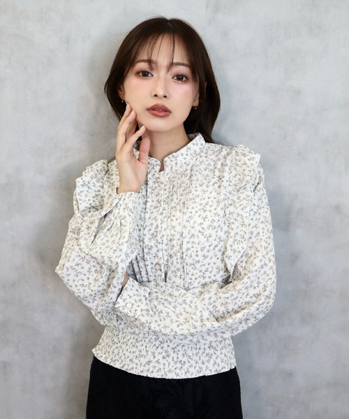CECIL McBEE(セシルマクビー)の「ワッシャー花柄ピンタックフリルブラウス(シャツ/ブラウス・レディース・ブラック/アイボリー・MEDIUM)」の3枚目の写真