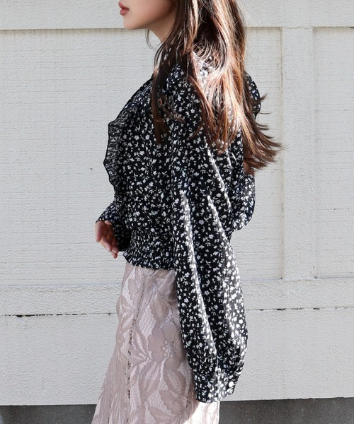 CECIL McBEE(セシルマクビー)の「ワッシャー花柄ピンタックフリルブラウス(シャツ/ブラウス・レディース・ブラック/アイボリー・MEDIUM)」の12枚目の写真