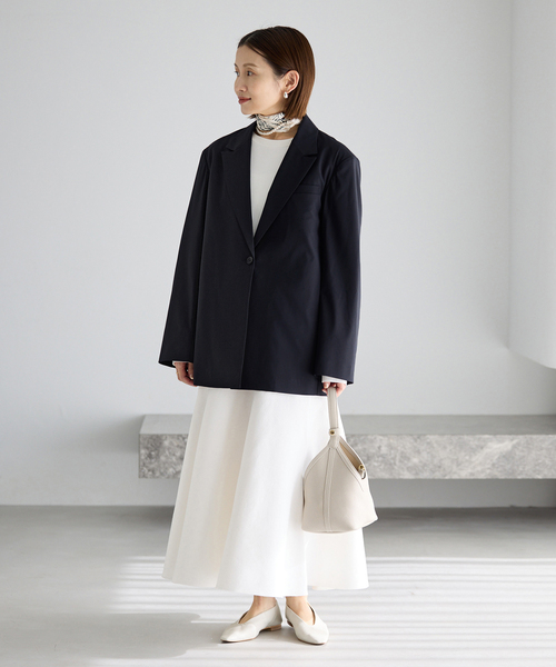 IENA（イエナ）の「《セットアップ対応可》エアリーライトジャケット（テーラードジャケット・レディース・ブラウン/ネイビー・36/38）」の9枚目の写真