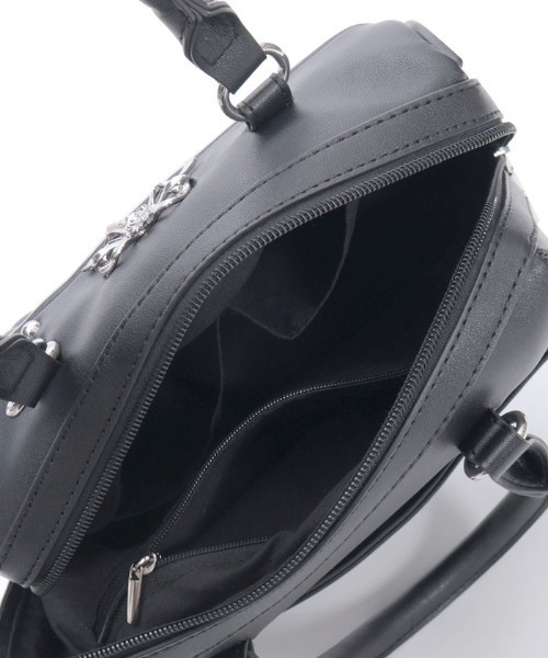 値下げ！新品　格安　OKAJIMA 刺繍入り黒ボストンバッグ 値下げ！新品 格安 OKAJIMA 刺繍入り黒ボストンバッグの通販はau PAY