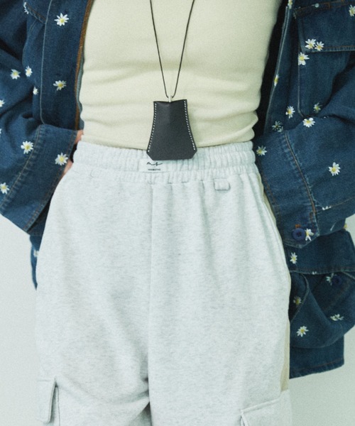 MIRROR STOKE（ミラーストーク）の「【ZOZO限定】MIX COLOR DRAWSTRING SWEAT PANTS/ミックスカラードローストリングスウェットパンツ（スウェットパンツ・レディース・アイボリー/ブラック/グレー・MEDIUM）」の7枚目の写真