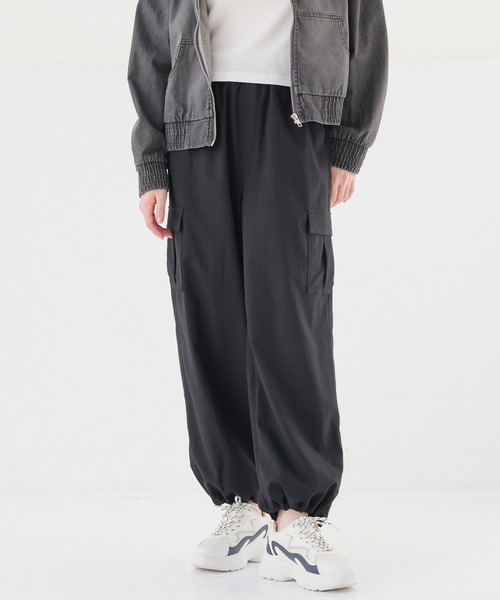 Honeys（ハニーズ）の「カーゴパンツ（カーゴパンツ・レディース・ブラック/カーキ/ホワイト/ピンク・S/M/LL/L/SS）」の10枚目の写真