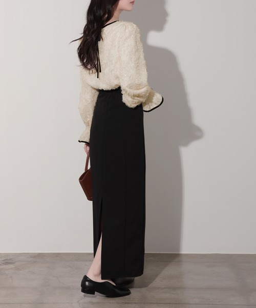 nouvellemoi(ヌーベルモイ)の「配色パイピングフラワージャガードトップス(その他トップス・レディース・アイボリー/ブラック/グレー/ブラウン・M/L)」の8枚目の写真