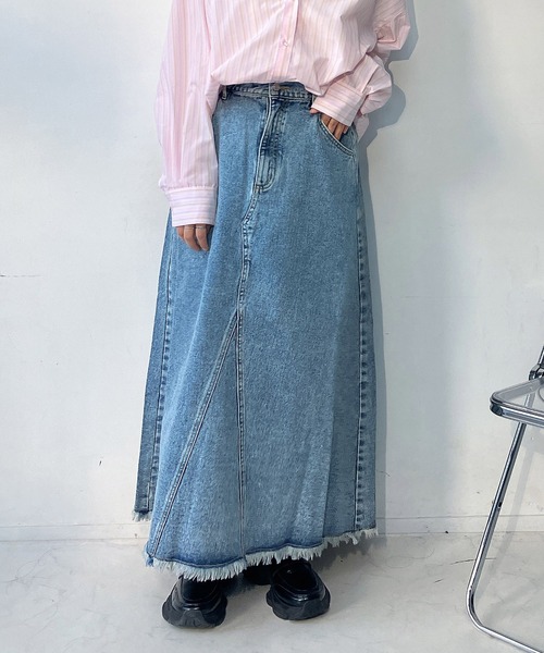 AS KNOW AS plus(アズノゥアズプラス)の「○リメイク風デニムロングスカート セットアップ可能(デニムスカート・レディース・ブルー系その他/ブルー/ブラック系その他・FREE)」の17枚目の写真