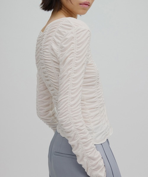 Ameri（アメリ）の「2WAY GATHER CUT TOP（Tシャツ/カットソー・レディース・ネイビー/ホワイト/グリーン・FREE）」の6枚目の写真