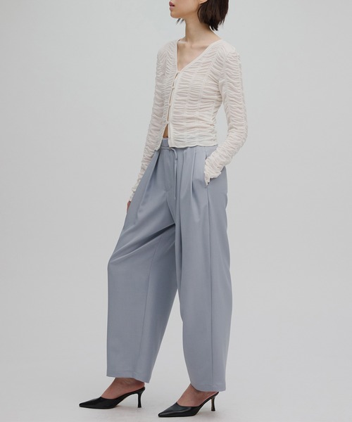 Ameri（アメリ）の「2WAY GATHER CUT TOP（Tシャツ/カットソー・レディース・ネイビー/ホワイト/グリーン・FREE）」の9枚目の写真