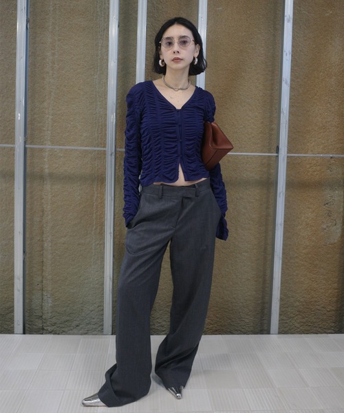 Ameri（アメリ）の「2WAY GATHER CUT TOP（Tシャツ/カットソー・レディース・ネイビー/ホワイト/グリーン・FREE）」の12枚目の写真