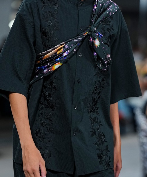 MSML(エムエスエムエル)の「SEERSUCKER EMBROIDERY SHIRT(シャツ/ブラウス・メンズ・ネイビー/ブラック・M/L/XL)」の9枚目の写真