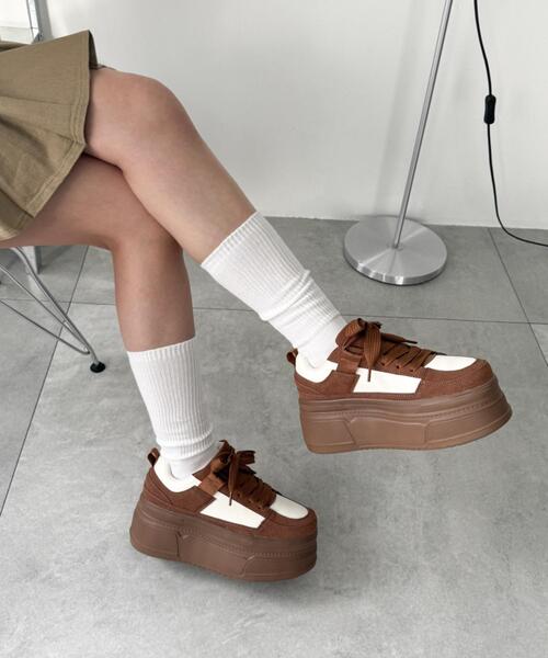 WEGO（ウィゴー）の「WEGO/厚底ワイドシューレーススニーカー（スニーカー・レディース・ブラウン/ブラック・LARGE/MEDIUM/SMALL）」の17枚目の写真