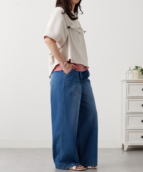 BELLUNA PLUS(ベルーナ)の「薄くて軽いデニムイージーワイドパンツ66丈(その他パンツ・レディース・ネイビー/ブルー/ライトブルー・SMALL/MEDIUM/LARGE/X-LARGE)」の7枚目の写真