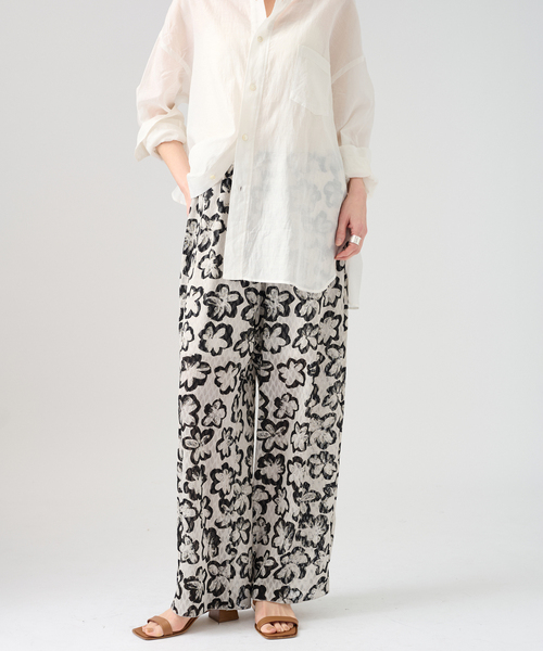 VERMEIL par iena（ヴェルメイユパーイエナ）の「Shadow Bloom パンツ（その他パンツ・レディース・その他2・38/36）」の5枚目の写真